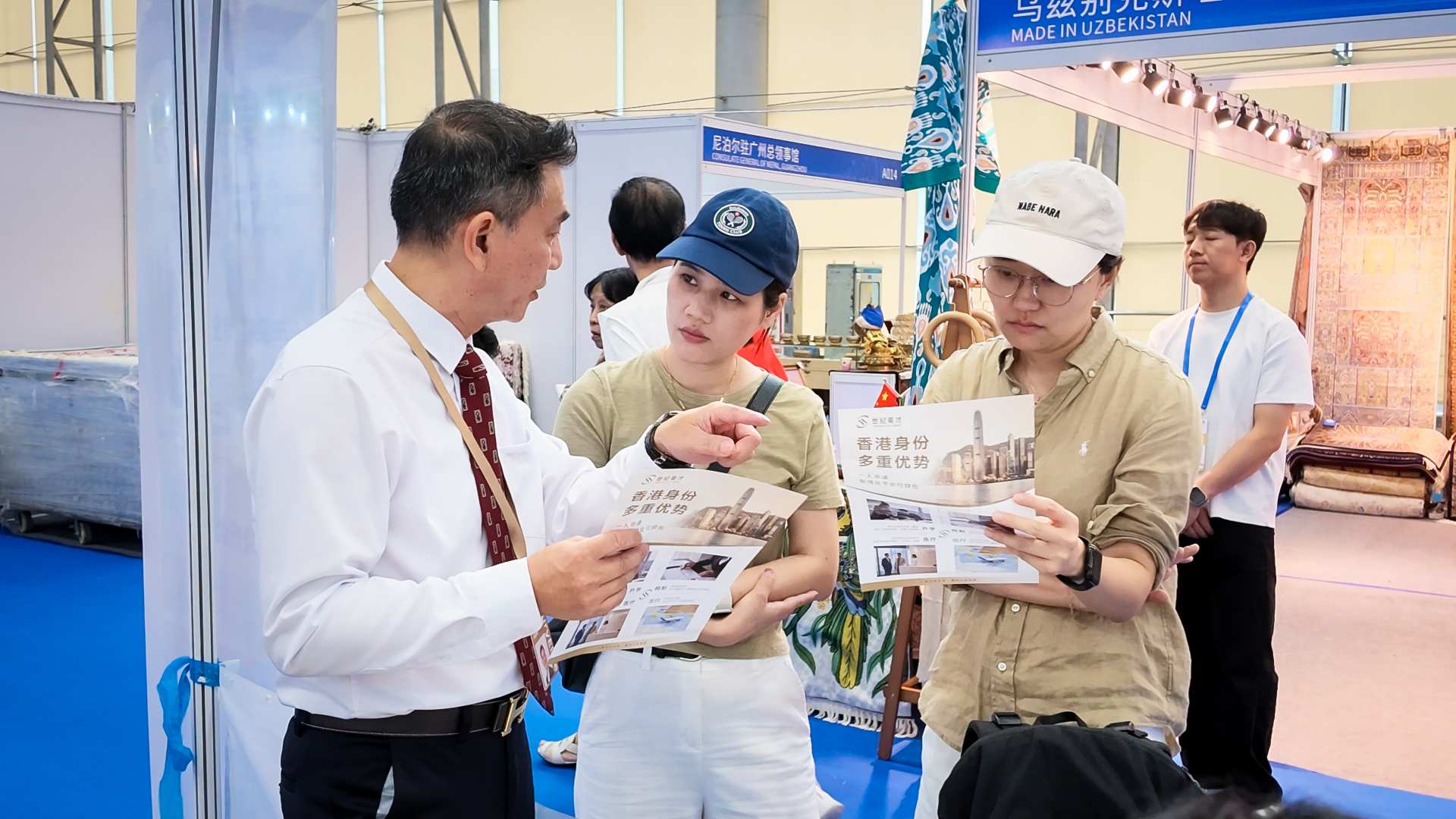 客户交流 (2).jpg